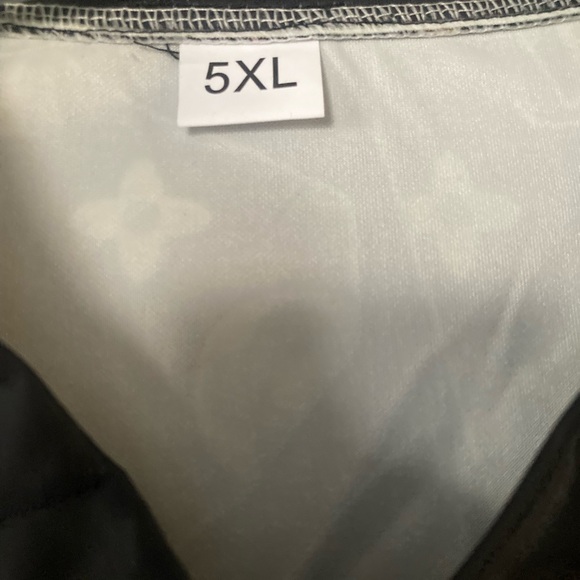 Louis Vuitton Black and Tan Monogram Top - Picture 4 of 4